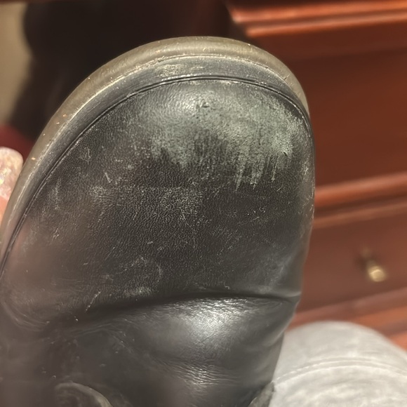 Ugg Australia Women Kesey Leather Waterproof Boots shoes sz 8. Preworn. - Picture 8 of 13